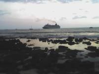 11-17-06_1745 Looking from Kona at cruise ship.